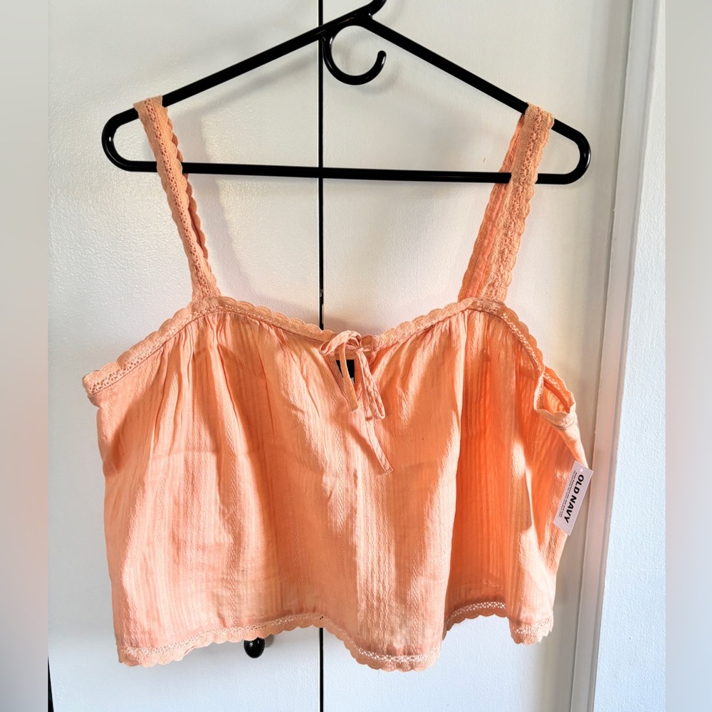 Cropped tank top